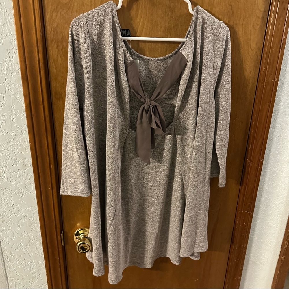 BKEred from Buckle tie back tunic sweater